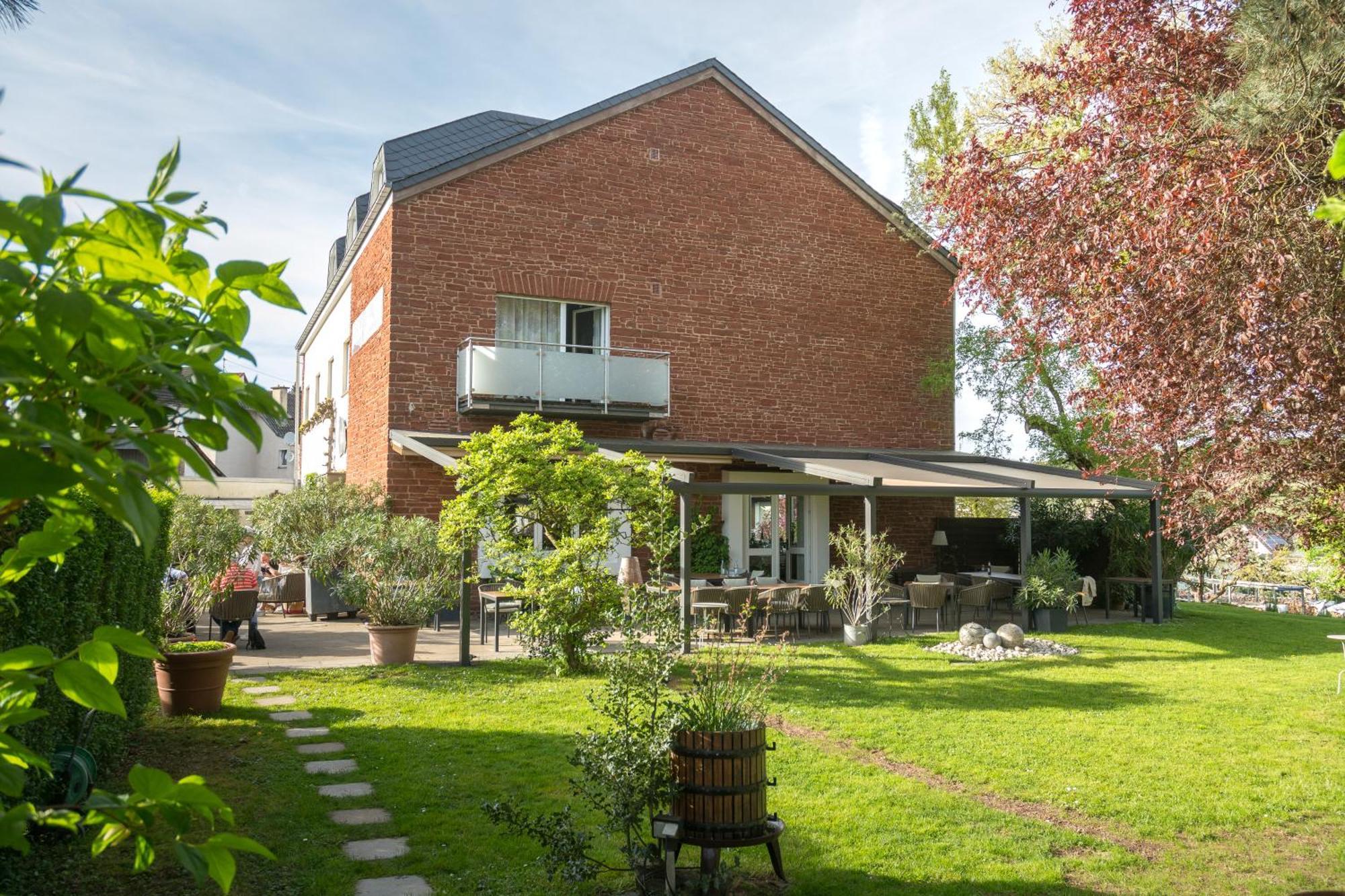 Weinhotel Ayler Kupp Экстерьер фото